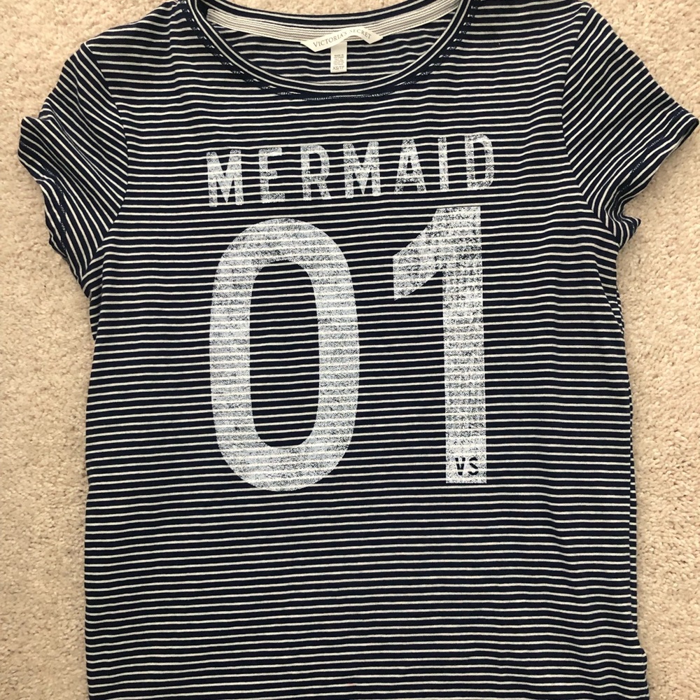 Victorias Secret T Shirt